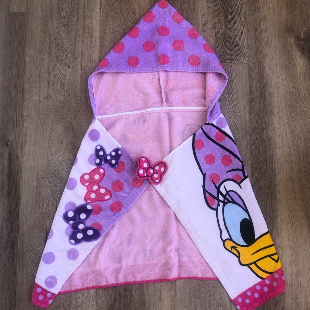Tokyo Disney resort Daisy hooded towel